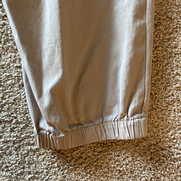 Loft Cropped Pants Elastic-Gathered at the Cuffs- Stone Color size 8 - Picture 8 of 9